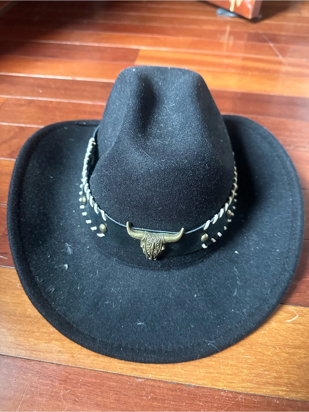 Woman’s Black Western Wool Felt Cowboy Hat with Bull Concho